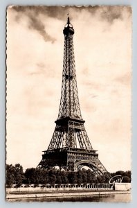 1949   Eiffel Tower   Paris France  Postcard