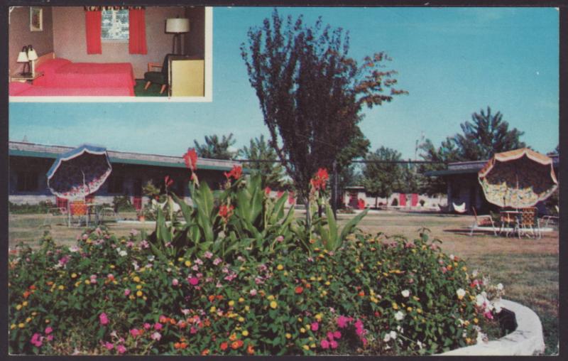 Skyway Court,Evansville,IN Postcard BIN