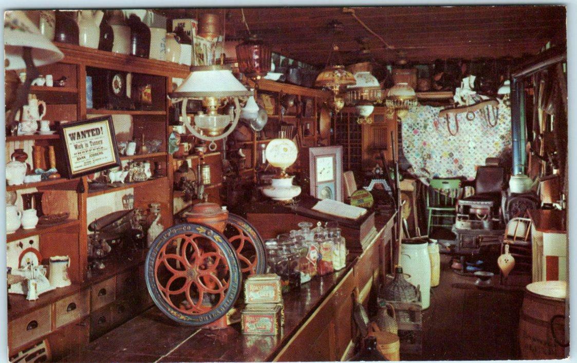 GREENTOWN, Pennsylvania PA Interior DALY'S COUNTRY STORE Poconos 1960s