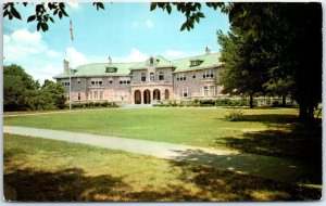 Postcard - Pink Palace, Chickasaw Gardens - Memphis, Tennessee