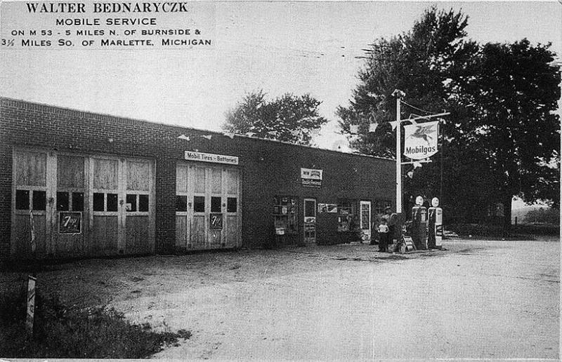 Marlette MI Walter Bednaryczk Mobil Gas Station Postcard