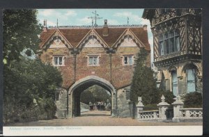 Worcestershire Postcard - Malvern - Abbey Gateway, South Side  RS9720