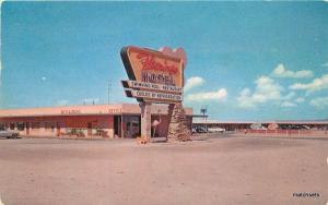 1954 Flamingo Hotel roadside Yuma Arizona Plastichrome postcard 9653