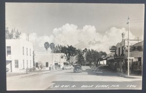 Mint USA real Picture Postcard SW Avenue  Belle glade Florida