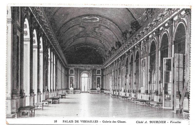 France Versailles Galerie des Glaces Vtg Bourdier Postcard