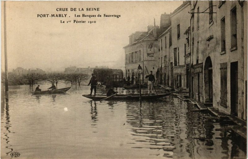 CPA Crue de la SEINE-PORT-MARLY-Les BARQUES de Sauvetage Le 1 02.1910 (246834)