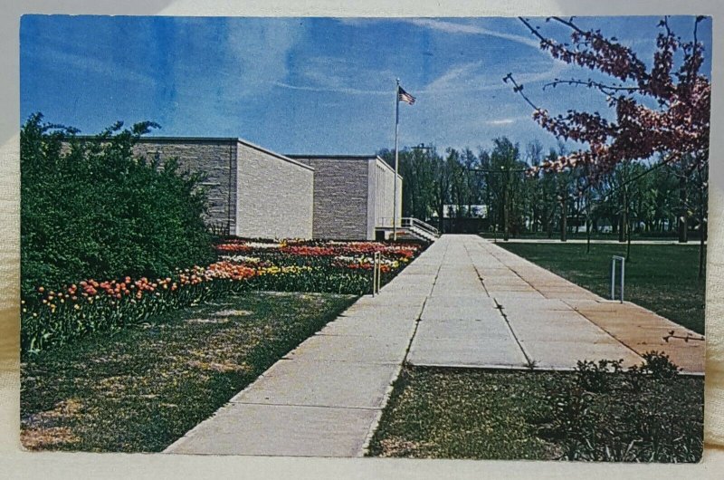 Tulip Time Eisenhower Museum Abilene Kansas Vintage Postcard