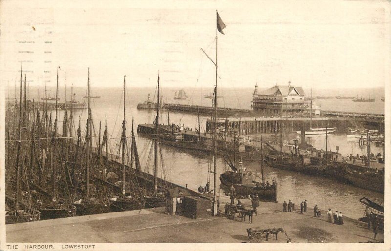 UK England sail & navigation themed postcard Lowestoft harbor sailing vessel