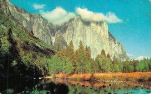 USA Yosemite National Park Vintage Postcard 08.18