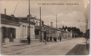 PONT-DE-LA-MAYE, FRANCE    Main  Street  Scene  c1910s   Postcard