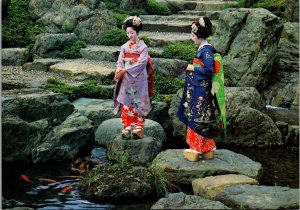 Maiko or Dancing Girls in Japan Postcard PC72