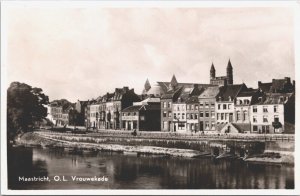 Netherlands Maastricht O.L Vrouwekade Vintage RPPC 09.31