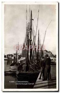 Postcard Old Fishing boat Concarneau A view of the Carnot dock