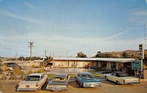 PALOS VERDES APARTMENTS Roadside PALM SPRINGS California 1968 Vintage Postcard