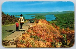 Michigan~Brockway View~Lake Superior & Fanny Hooe~c1950s Auto~LL Cook 1951 PC