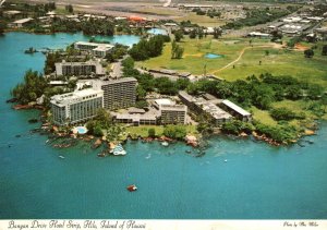 CONTINENTAL SIZE POSTCARD BIRD'S EYE VIEW BANYAN DRIVE HOTEL STRIP HILO HAWAII