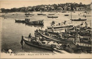 CPA ARCACHON-Barques retour de la Péche (27911)