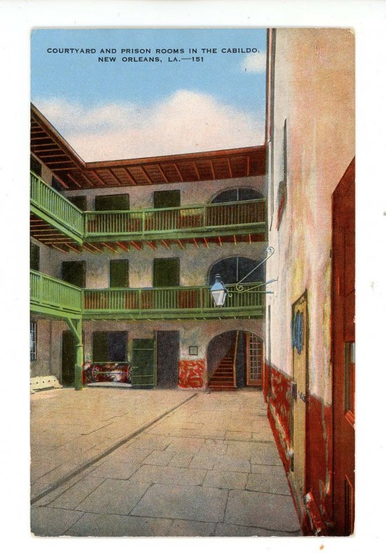 LA - New Orleans. Cabildo Courtyard & Prison Rooms