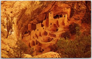 VINTAGE POSTCARD VIEW OF THE CLIFF PALACE AT MESA VERDE NATIONAL PARK COLORADO