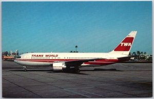 Airplane TWA-Trans World Airlines Boeing B-767-205ER N650TW  MSN 23057 Postcard