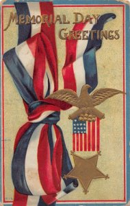 J74/ Patriotic Postcard c1910 Memorial Day Greetings Eagle Gold Flag 155