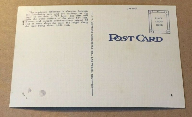 VINTAGE UNUSED POSTCARD BOULDER DAM & LAKE FORTIFICATION MOUNTAIN IN REAR NEV.