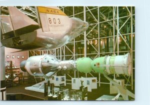 The American Apollo and Russian Soyuz spacecraft - National Air & Space Museum