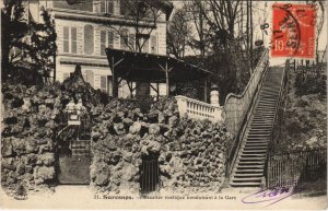 CPA AK SURESNES - Escalier rustique conduisant á la Gare (44383)