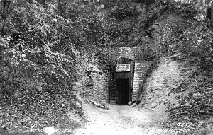 Hannibal MO Entrance Mark Twain Cave!,  Real Photo Postcard