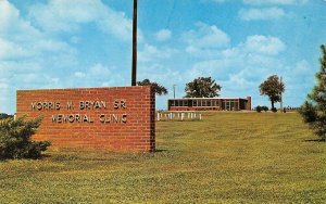 JEFFERSON, GA Georgia  MEDICAL CENTER  Jackson County  c1950's Chrome Postcard