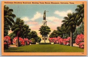 Vtg Galveston TX Texas Heroes Monument Broadway Boulevard 1940s Linen Postcard