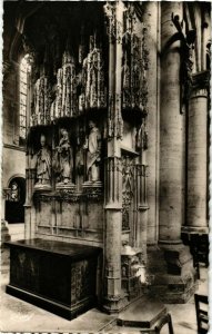 CPA Sens - La Cathedrale - Monument de Salazar FRANCE (960864)
