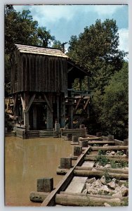 Lincolns New Salem Illinois~Saw & Grist Mill New Salem Park~Vintage Postcard