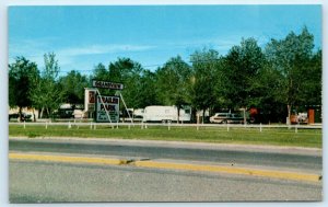 THERMOPOLIS, WY ~ Roadside GRANDVIEW TRAILER PARK Campground c1970s  Postcard
