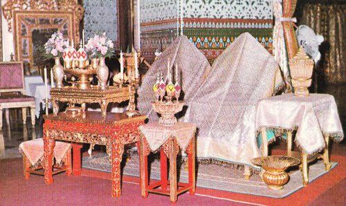 Thailand Cakrapatipiman Hall Ceremonial Hall Buddhist Priest Photo Postcard