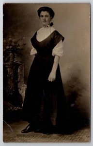 RPPC Logan Ohio Lovely Besse Portrait Rose Family Shawnee OH Postcard P21