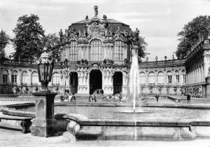 B73031 Dresden zwinger wallpavillion Germany