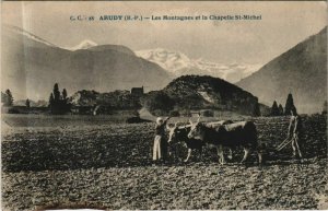 CPA ARUDY Les Montagnes et la Chapelle Saint-Michel (1163594)