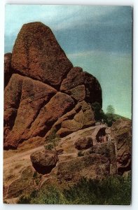 1950s HOLLISTER CALIFORNIA PINNACLES MONUMENT UNION 76 GASOLINE AD POSTCARD P227