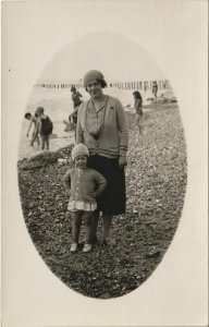 CPA carte photo AULT mother with girl sur la Plage (18534)