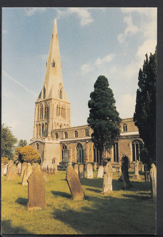 Northamptonshire Postcard - Raunds - St Peter's Church    A8031