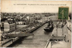 CPA St-NAZAIRE-Vue générale du Port prise du bout de l'Ecluse de la (222954)