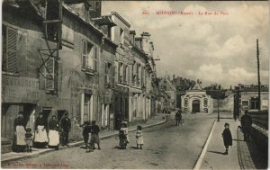 CPA Sissonne La Rue du Port FRANCE (1052010)