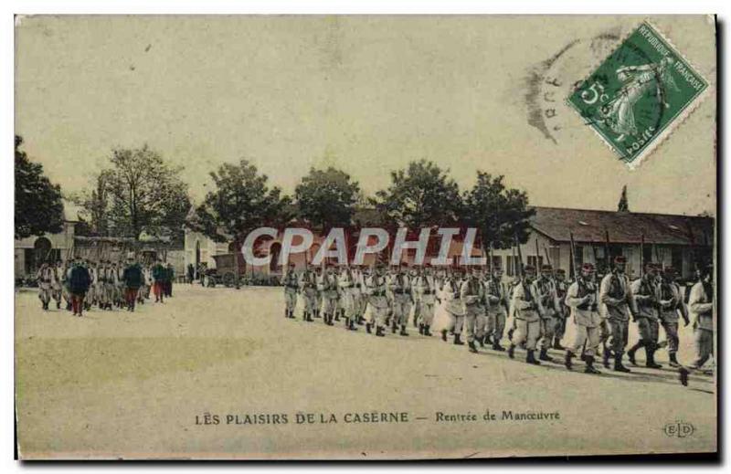 Postcard Old Army Barracks maneuver Rentree