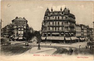 CPA BEZIERS - La Place de la République (518625)