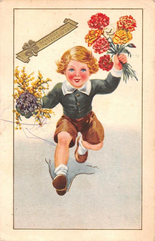 Gelukkige Verjaardag Happy Birthday Young Child Running Flowers 1945 Hippostcard