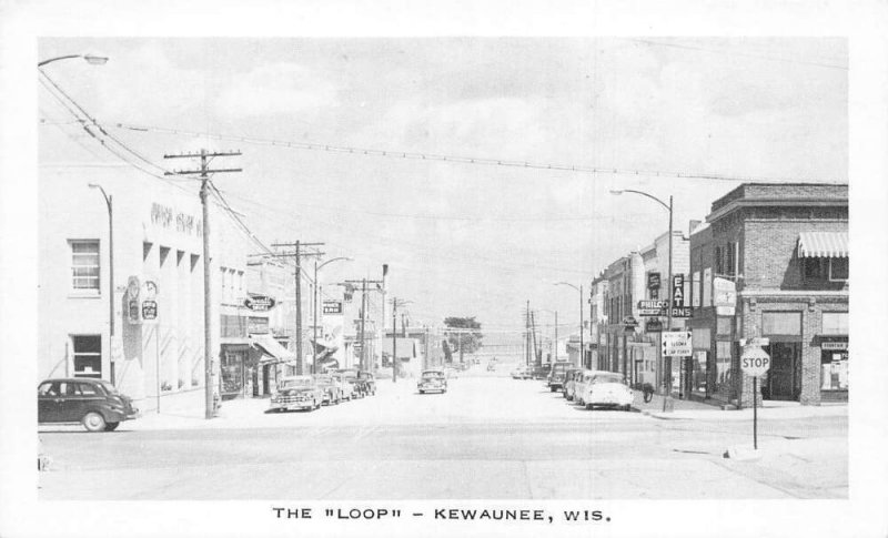 Kewaunee Wisconsin The Loop Street Scene Vintage Postcard AA59833