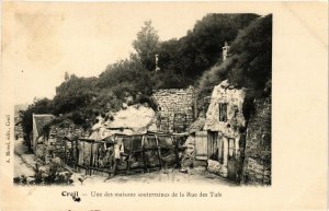 CPA CREIL Une des Maisons souterraines de la Rue des Tufs (376802)