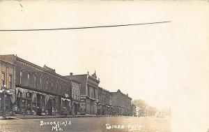 Brookfield MO Street Vue Store Fronts Popcorn Wagon Clear Image RPPC Postcard