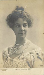 Postcard RPPC C-1910 Stage actress Maud Lillian Berri Rotograph TP24-2514